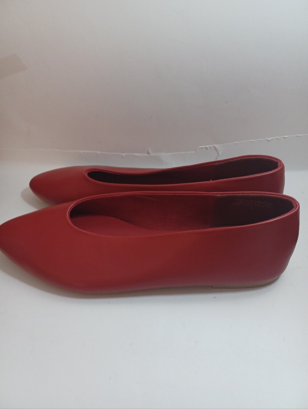 Seychelles Faux Leather Classic Red Pointed-Toe Women's Flats 12M